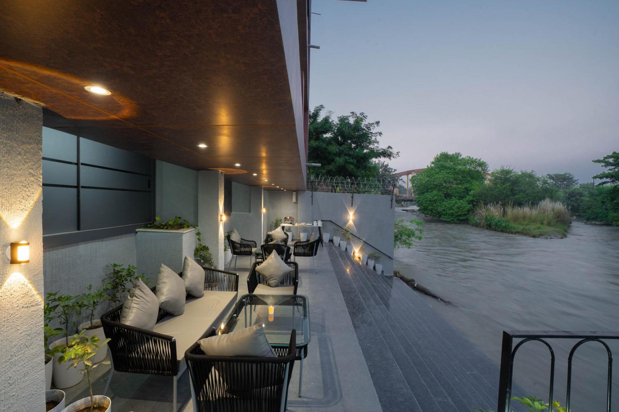 Sukoon By The Ganges - A Riverside Retreat Haridwār Extérieur photo